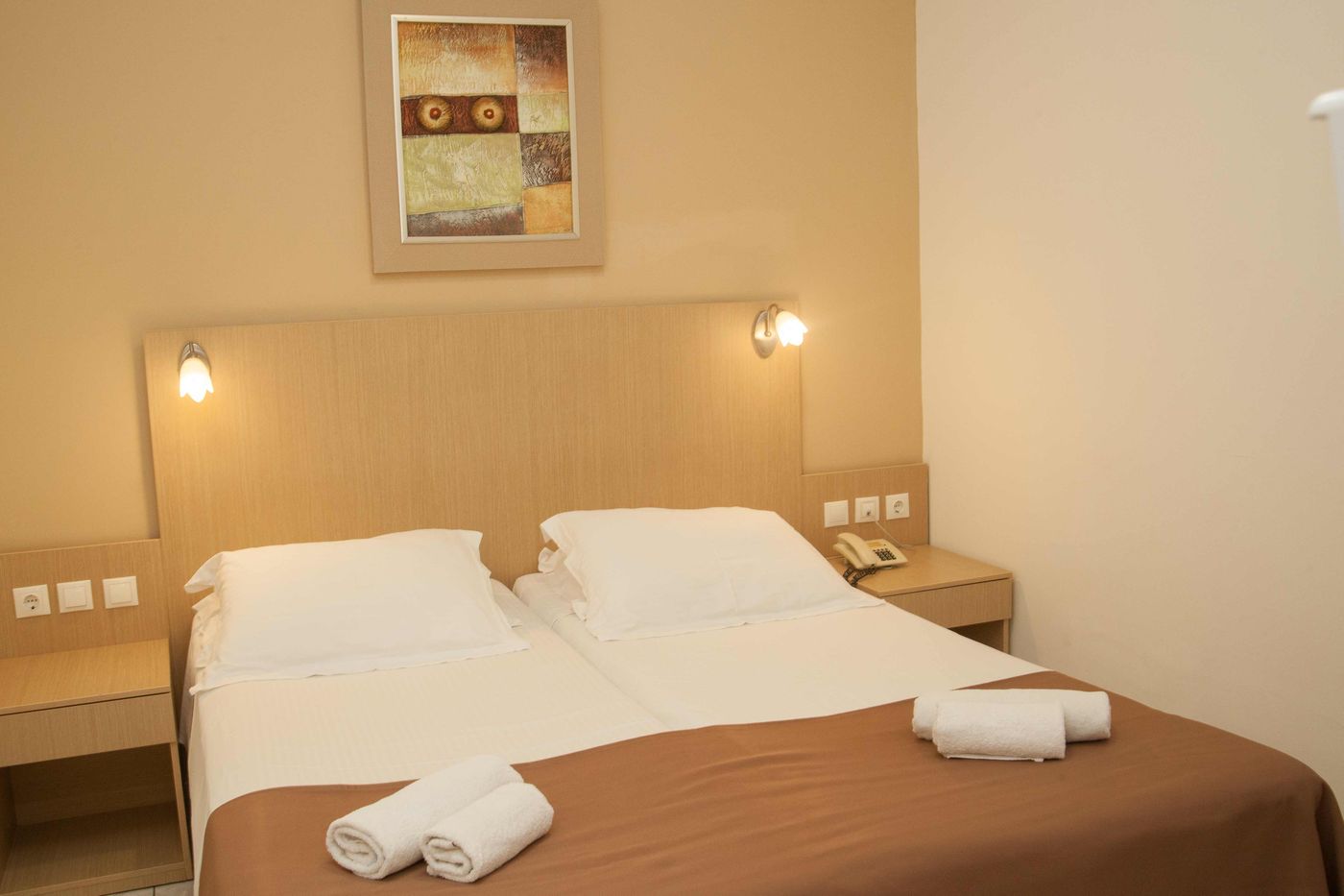 Katrin-Hotel-and-Bungalows-Room-23