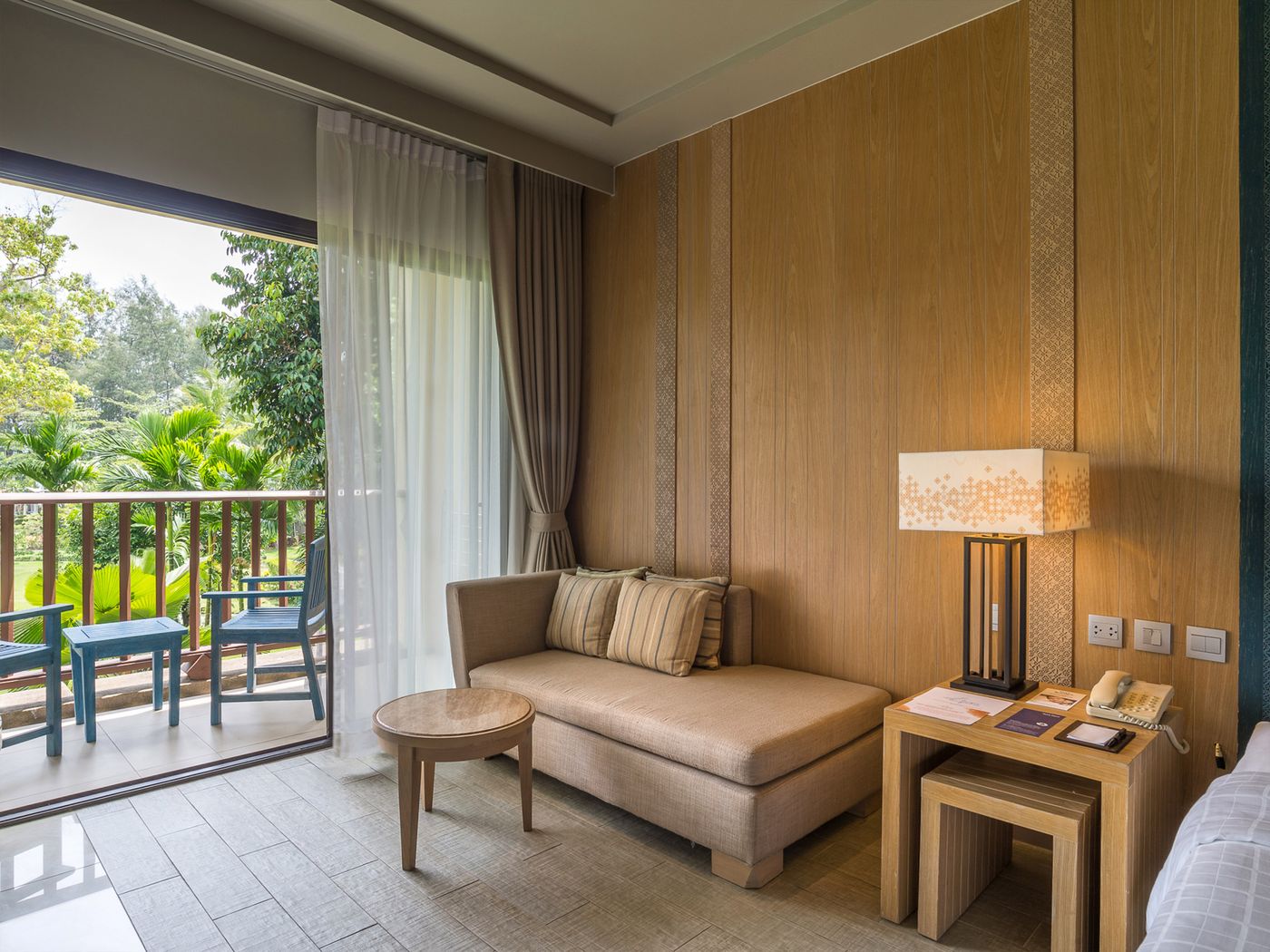 Dusit-Thani-Krabi-Beach-Resort-Terrace-54