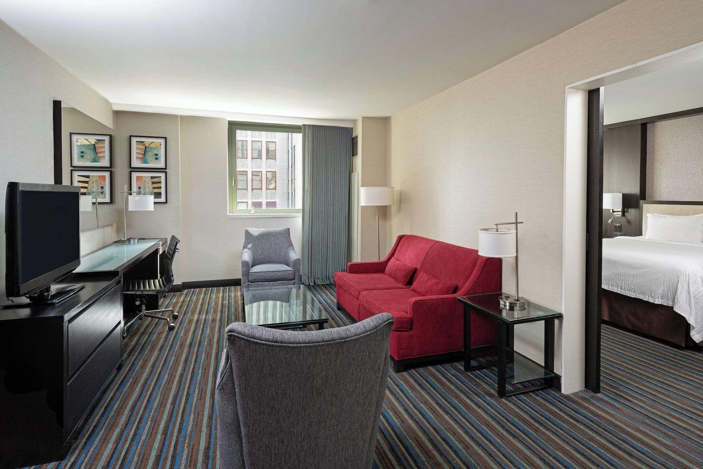 Courtyard-By-Marriott-New-York-Manhattan-Times-Squ-Room-5