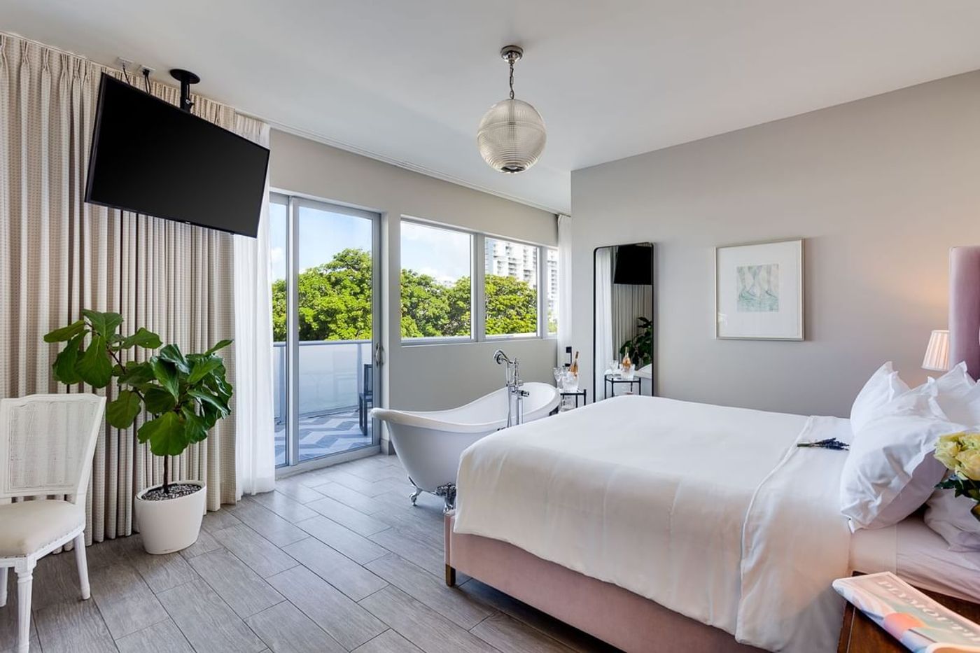 The Plymouth Hotel South Beach 08