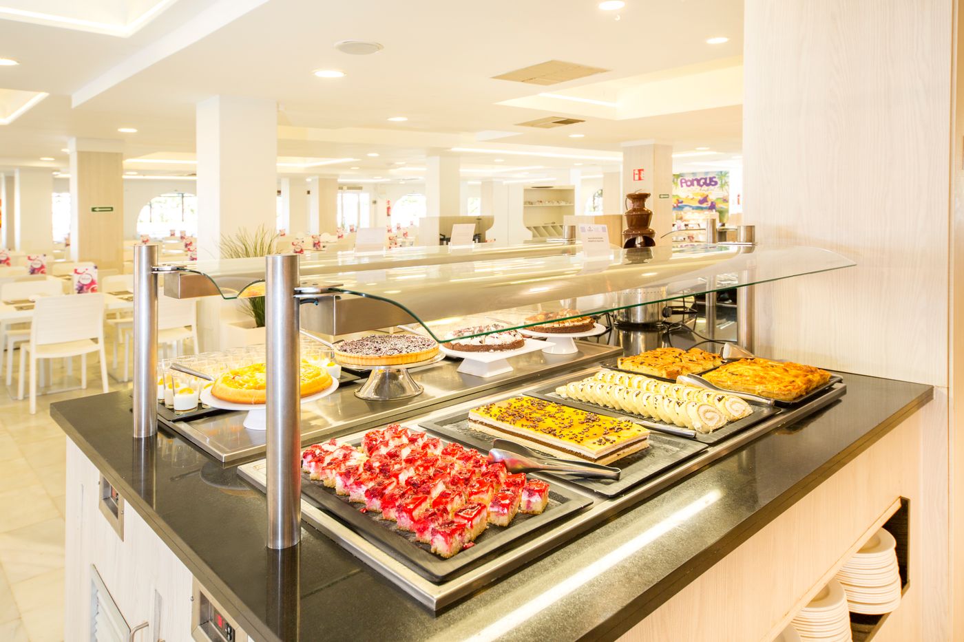 Club-Bahamas-Ibiza-Restaurant-31