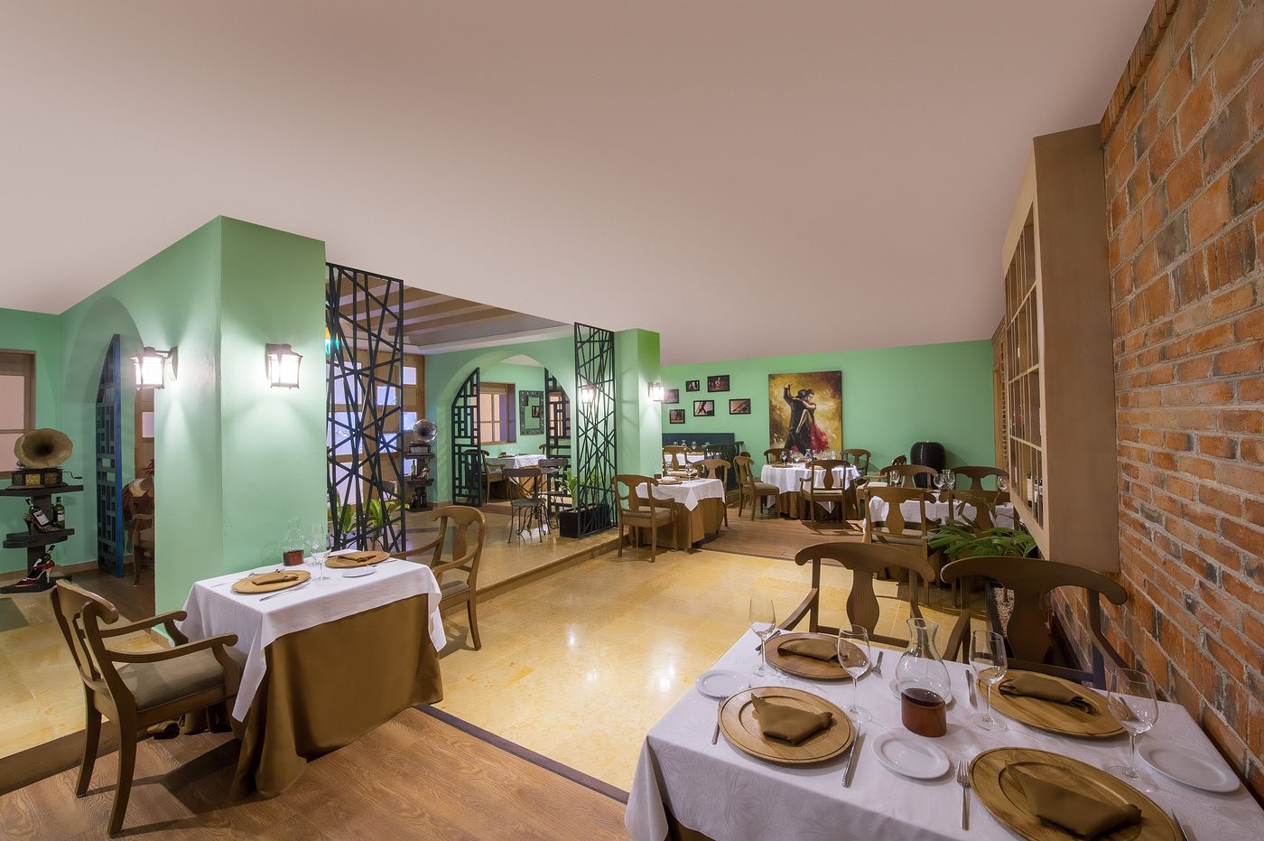 Fiesta-Americana-Condesa-Cancun-All-Inclusive-Restaurant-45