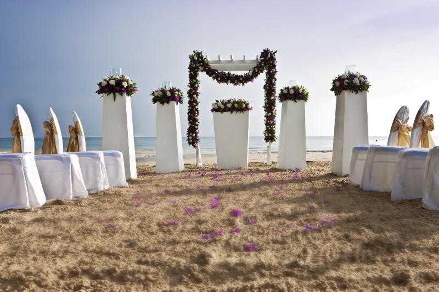 Dusit-Thani-Krabi-Beach-Resort-General-view-91