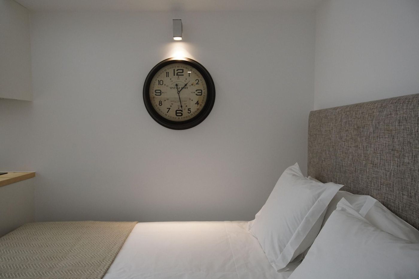 Alma-Moura-Residences-Room-21