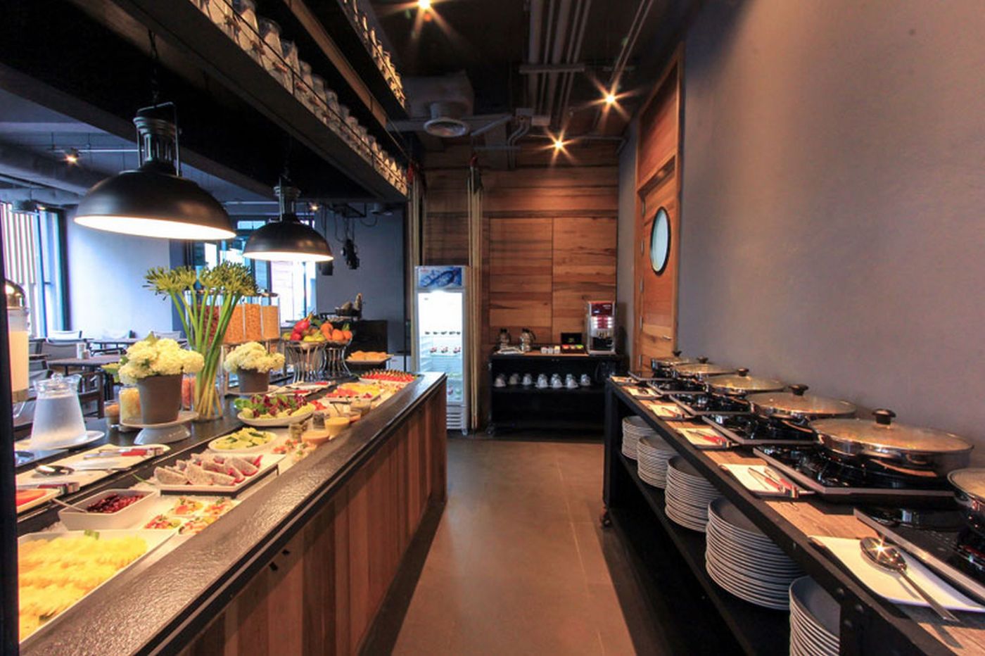 Sugar-Marina-Resort-SURF-Kata-Beach-Restaurant-29