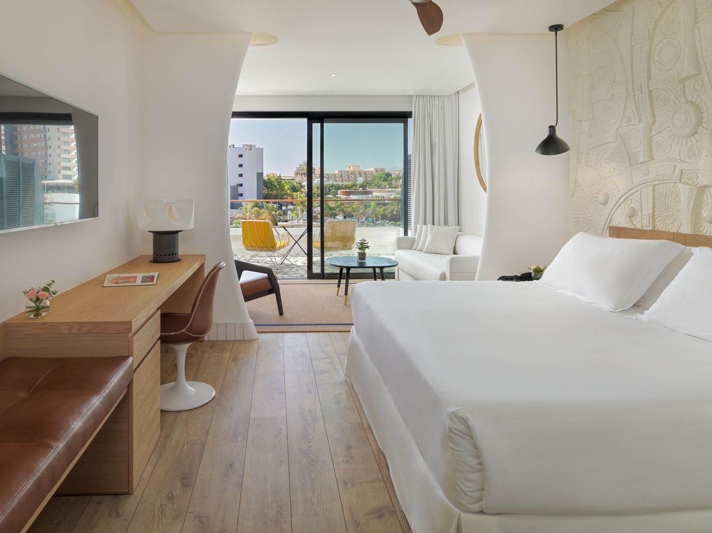 H10-Atlantic-Sunset-Horizons-Collection-Room-25