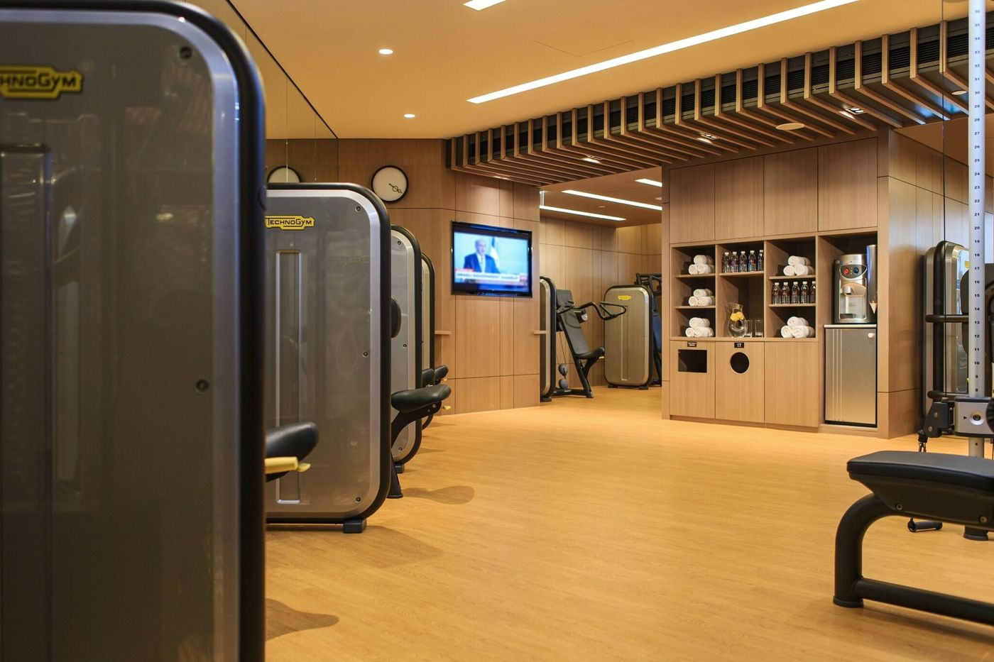 Renaissance-Hong-Kong-Harbour-View-Hotel-Sports-and-Entertainment-73