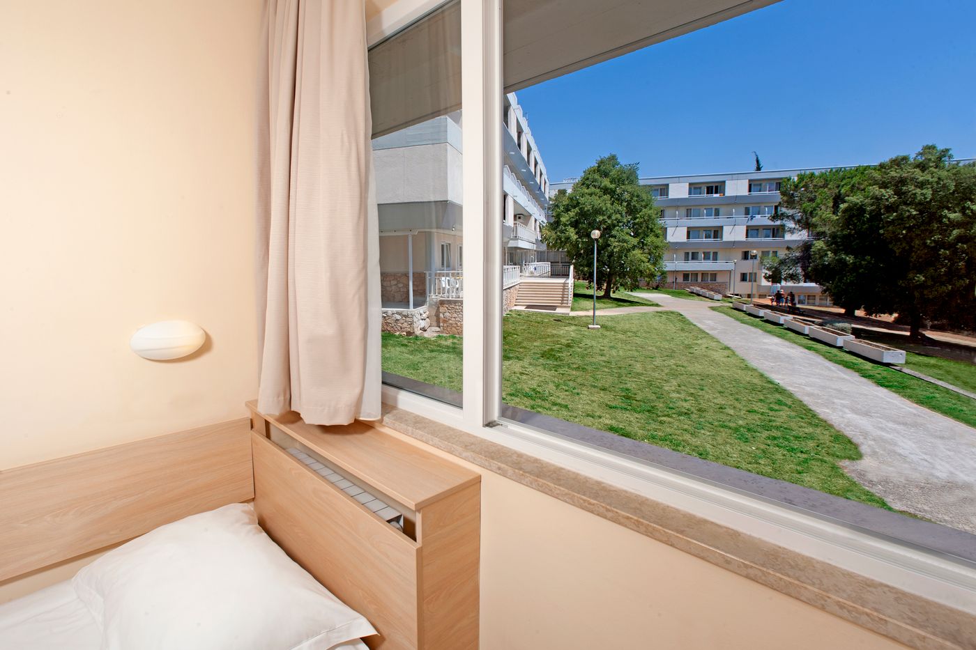 Hotel-Delfin-Room-14