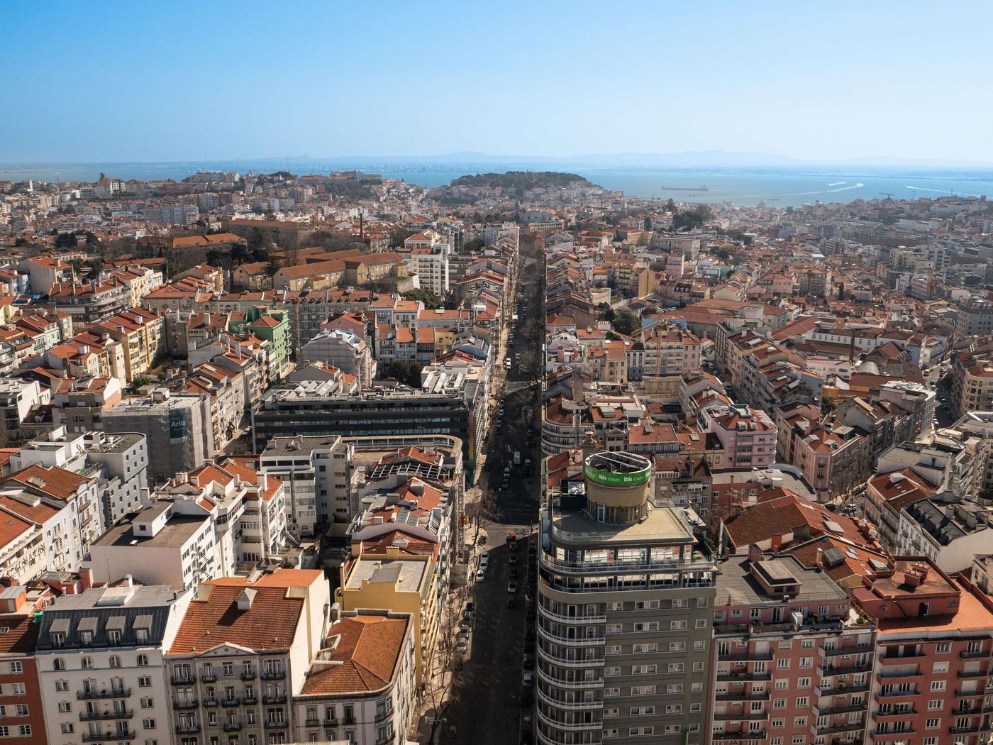 ibis-Styles-Lisboa-Centro-Liberdade-NE-Sports-and-Entertainment-74