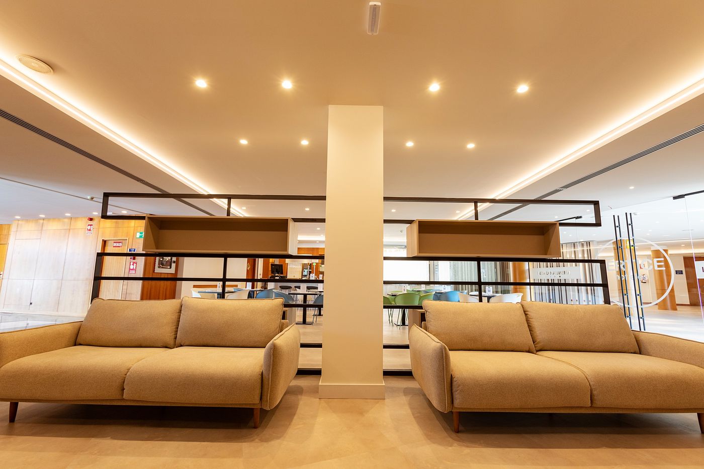 TRYP-Indalo-Almeria-Hotel-Lobby-33