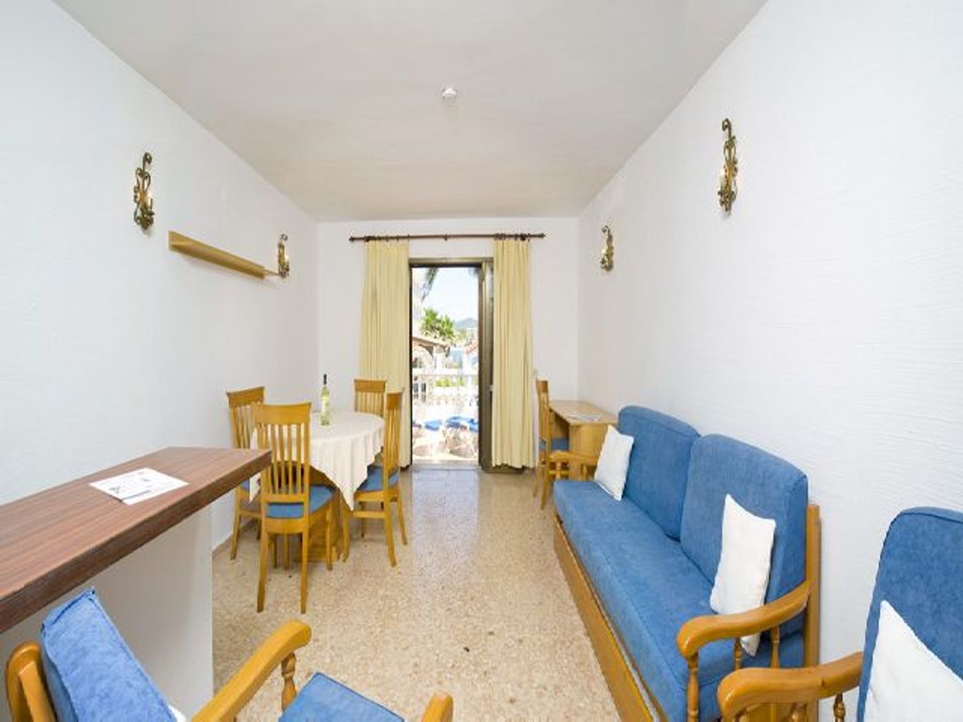 Blanco Y Negro Apartments