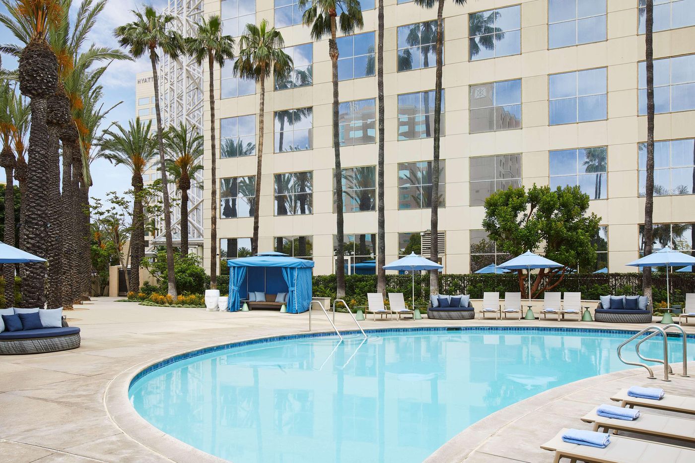 Hyatt-Regency-Orange-County-Pool-1
