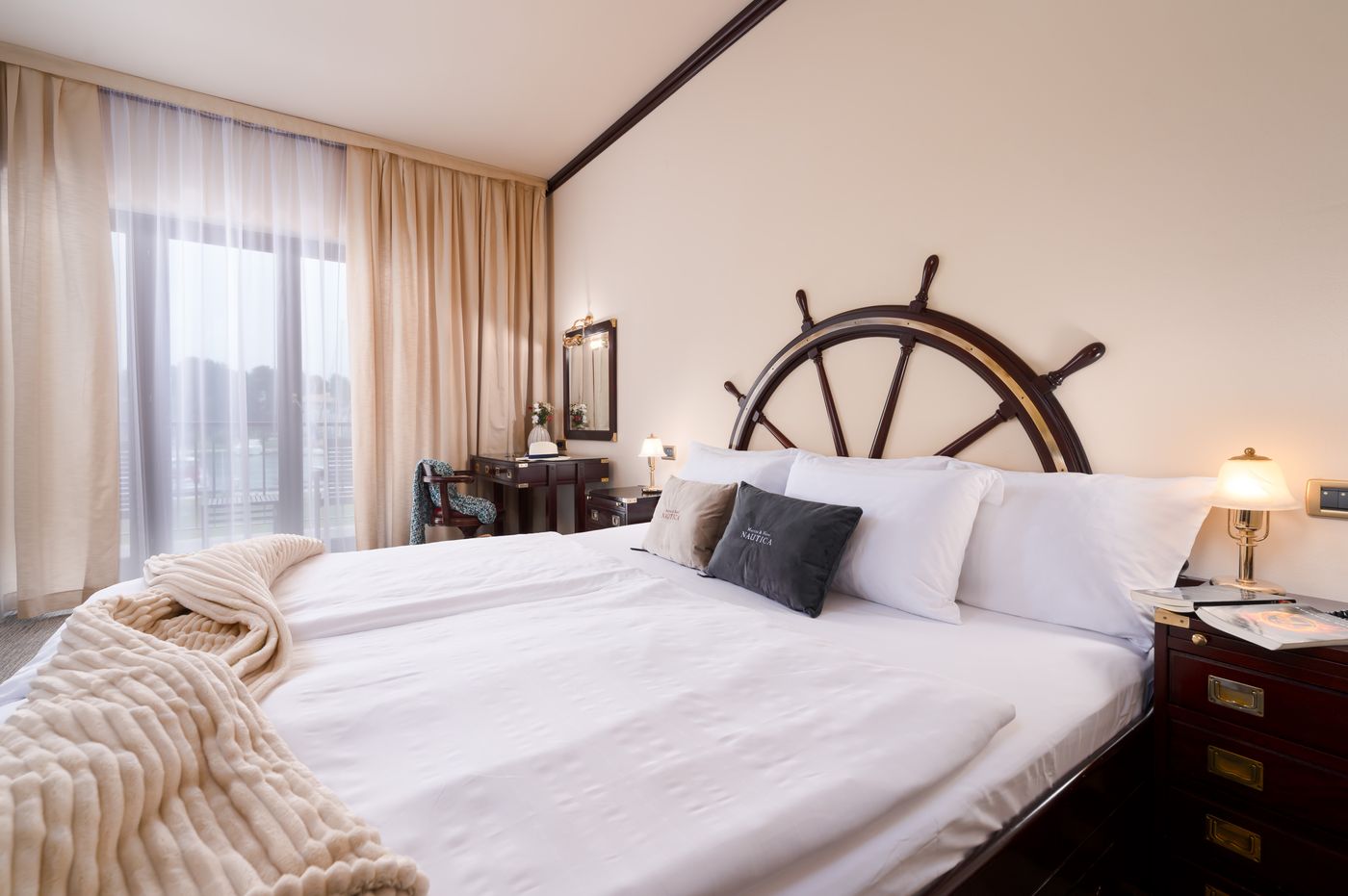 Boutique-Hotel-Nautica-Room-16