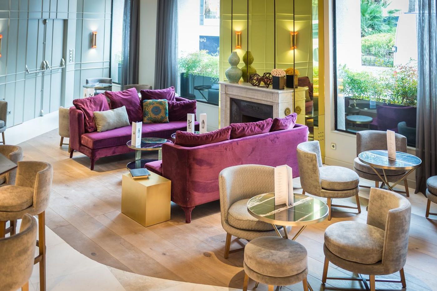 Barcelo-Emperatriz-Lobby-14