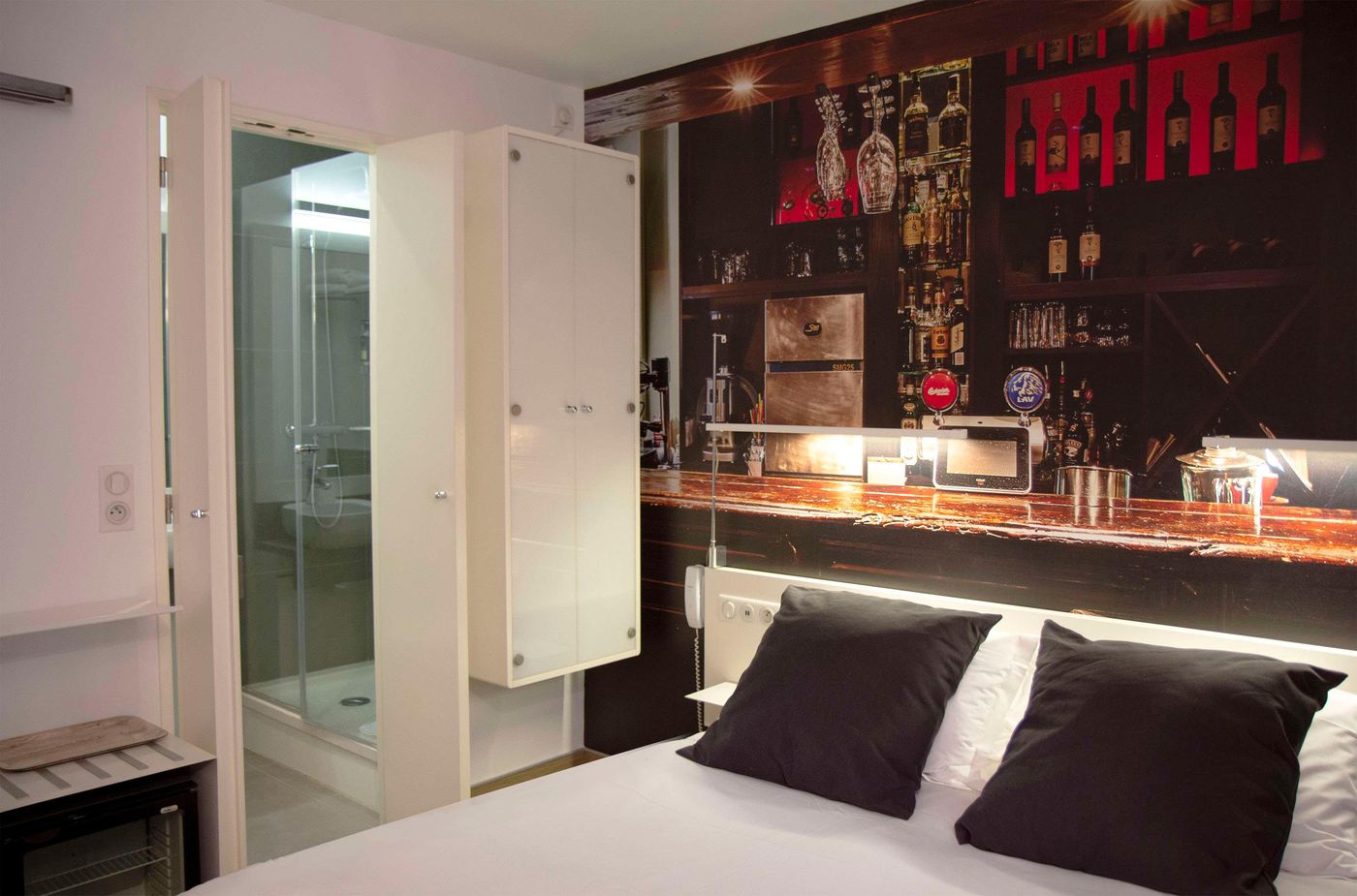 Best-Western-Hotel-Le-Montparnasse-Room-8