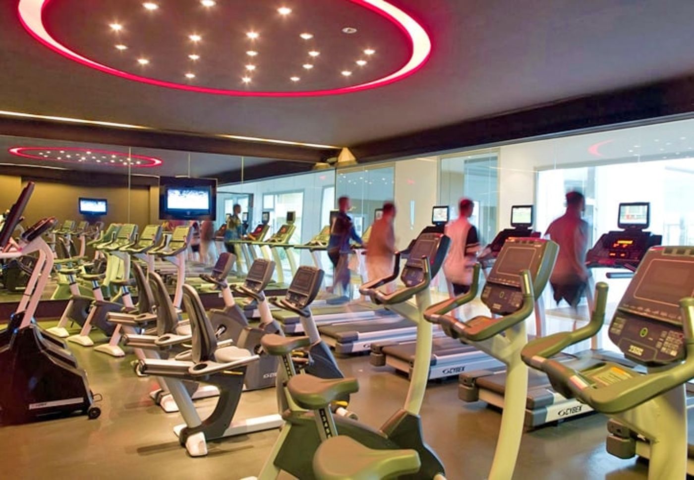 New - Royal Thalassa