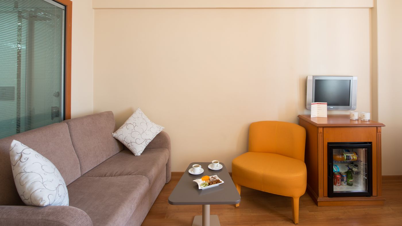 Prestige-Hotel-Old-City-Room-9