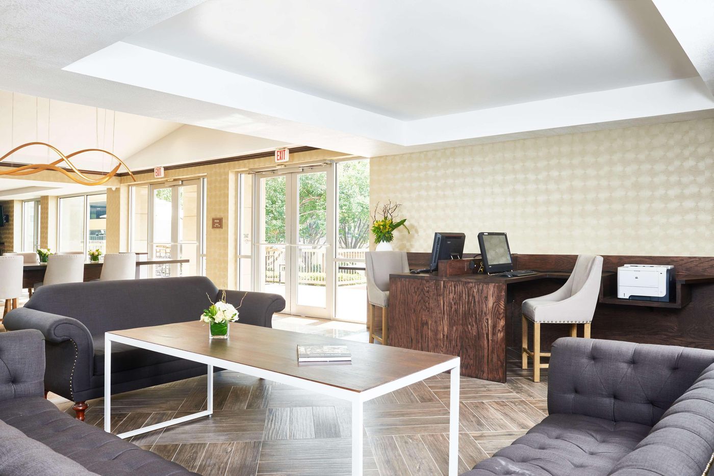 DoubleTree by Hilton Dallas - Market Cente-United States-DALLAS-Lobby-5