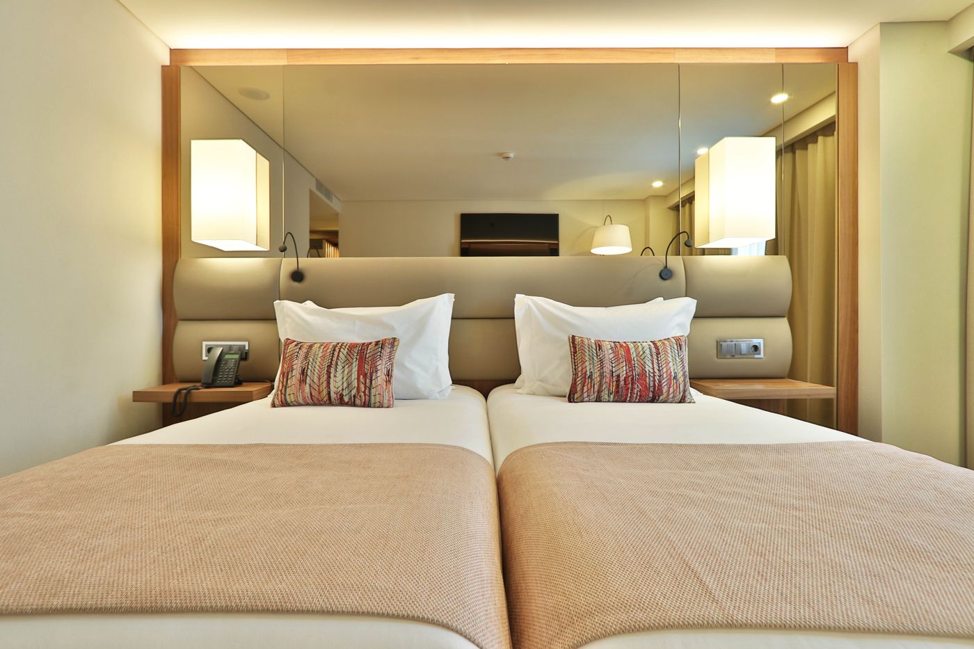 Turim-Iberia-Hotel-Room-14