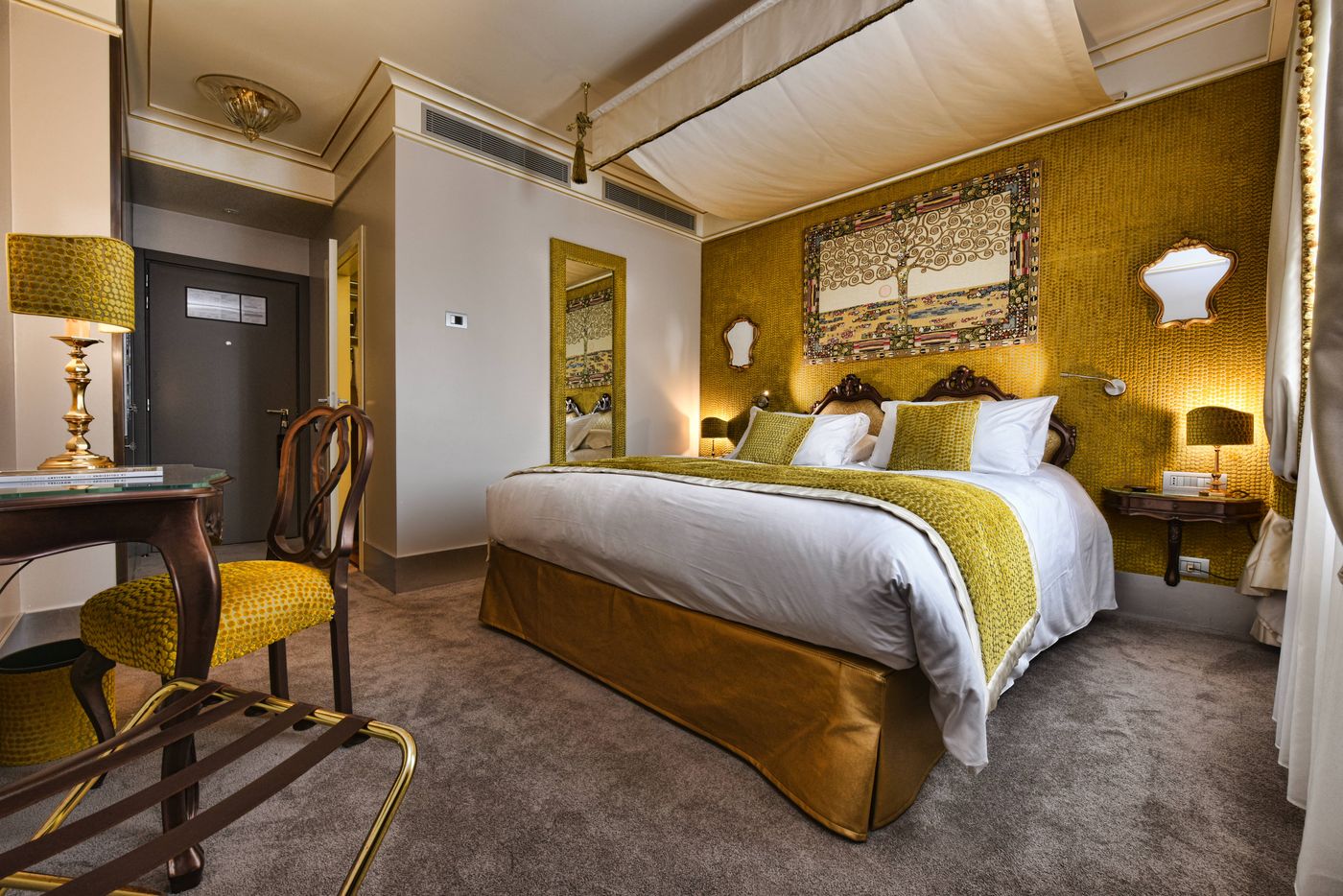 Hotel-Papadopoli-Venezia---MGallery-Room-9