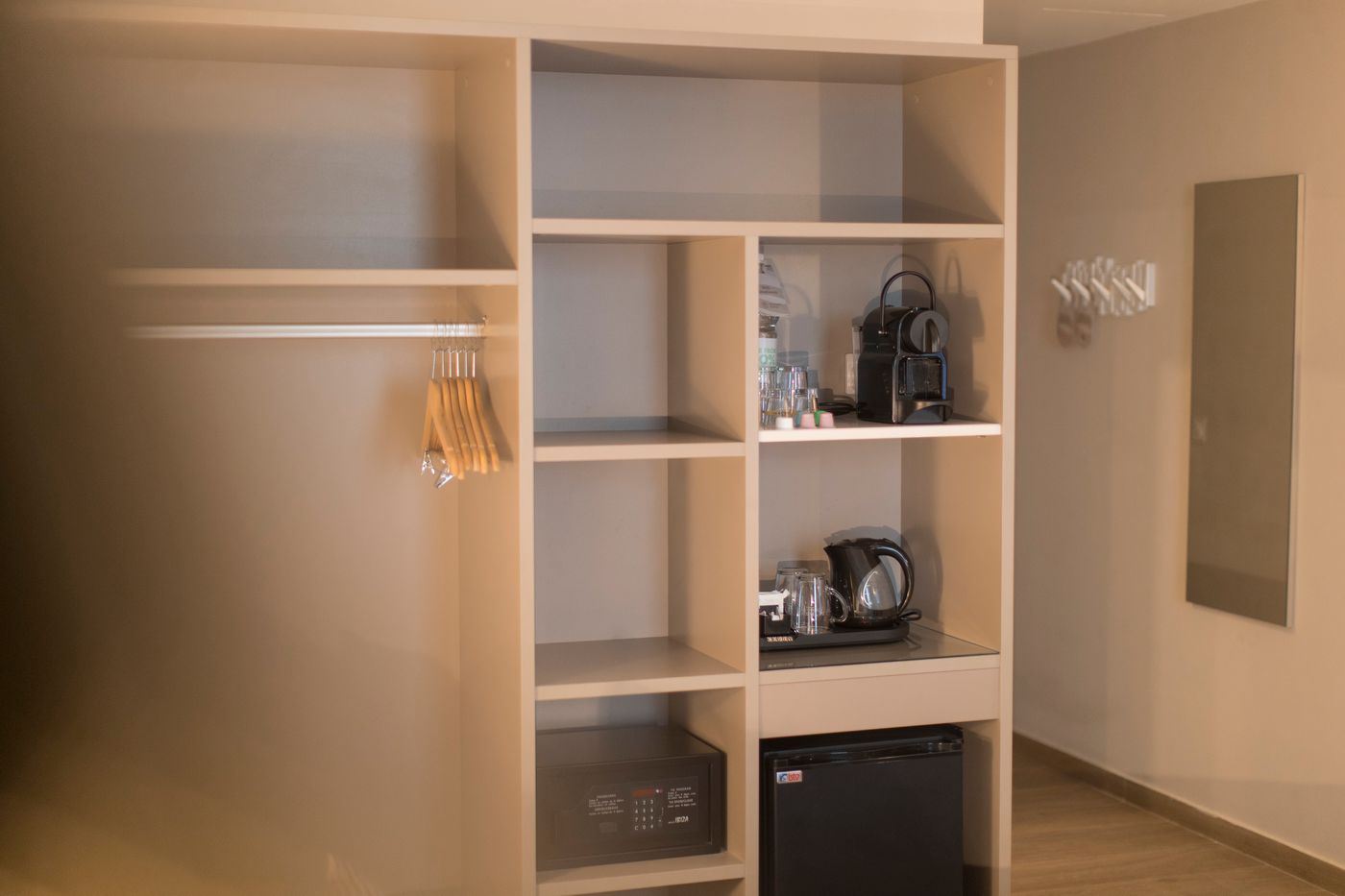 Seaview-Hotel---Adults-Only-16--Room-25