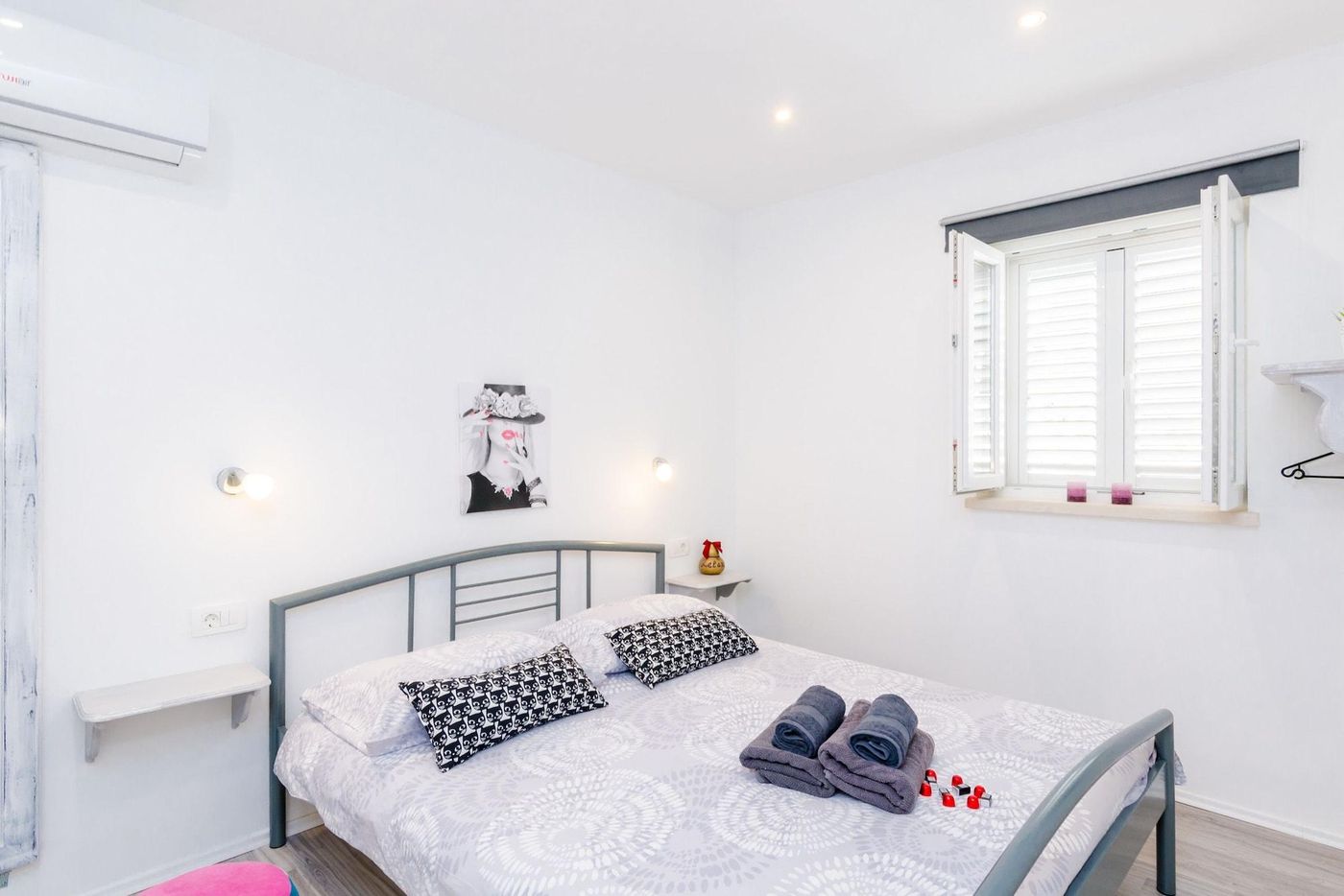 Guest-House-Nikolina-Room-18