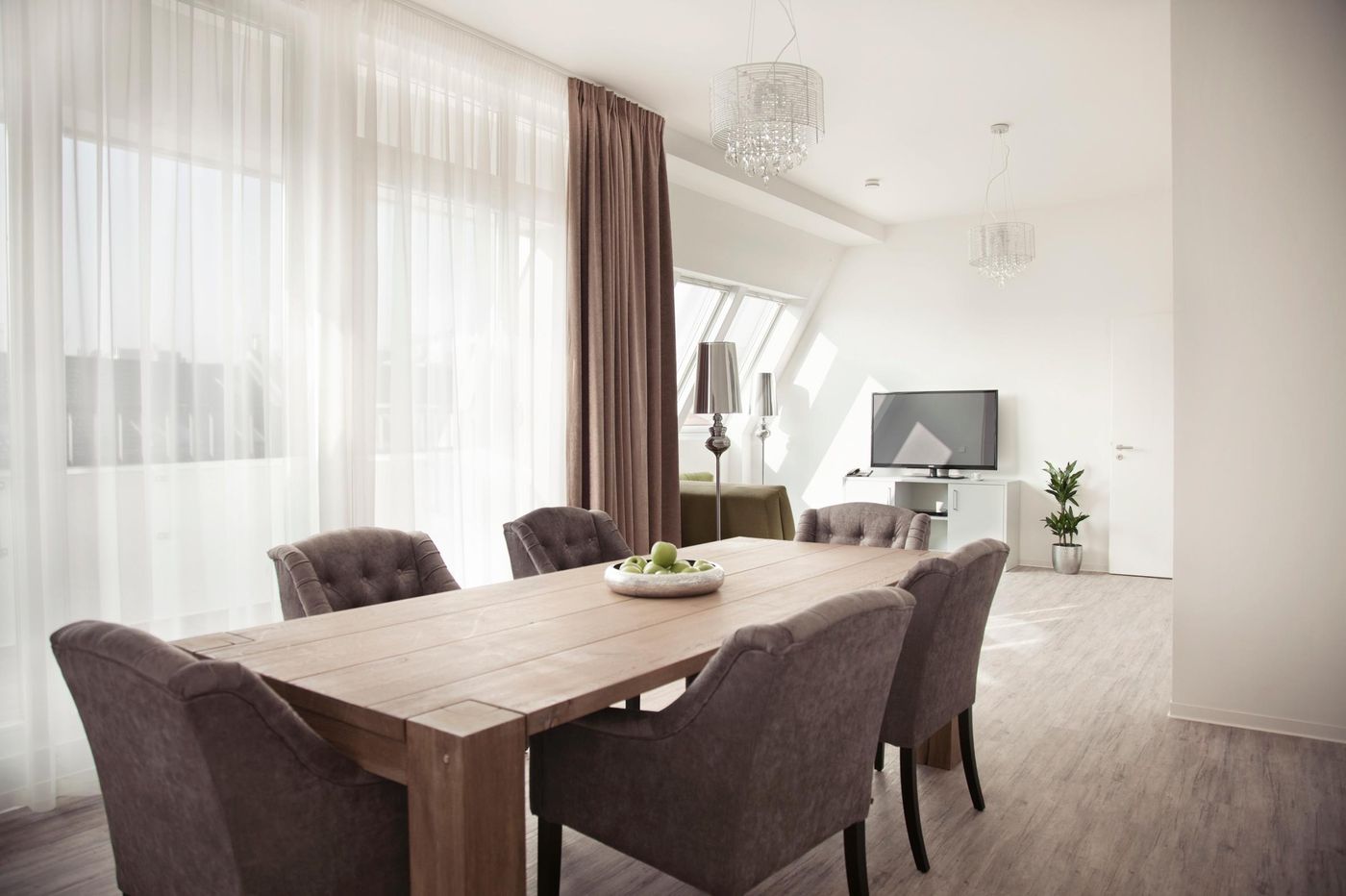 Apartments-Rosenthal-Residence-Room-13