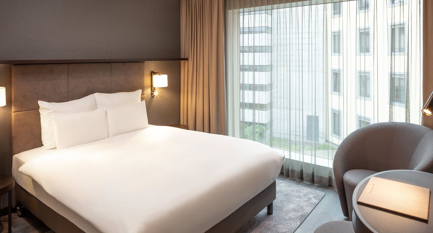 Hotel Victoria-Switzerland-Basel-Room-10