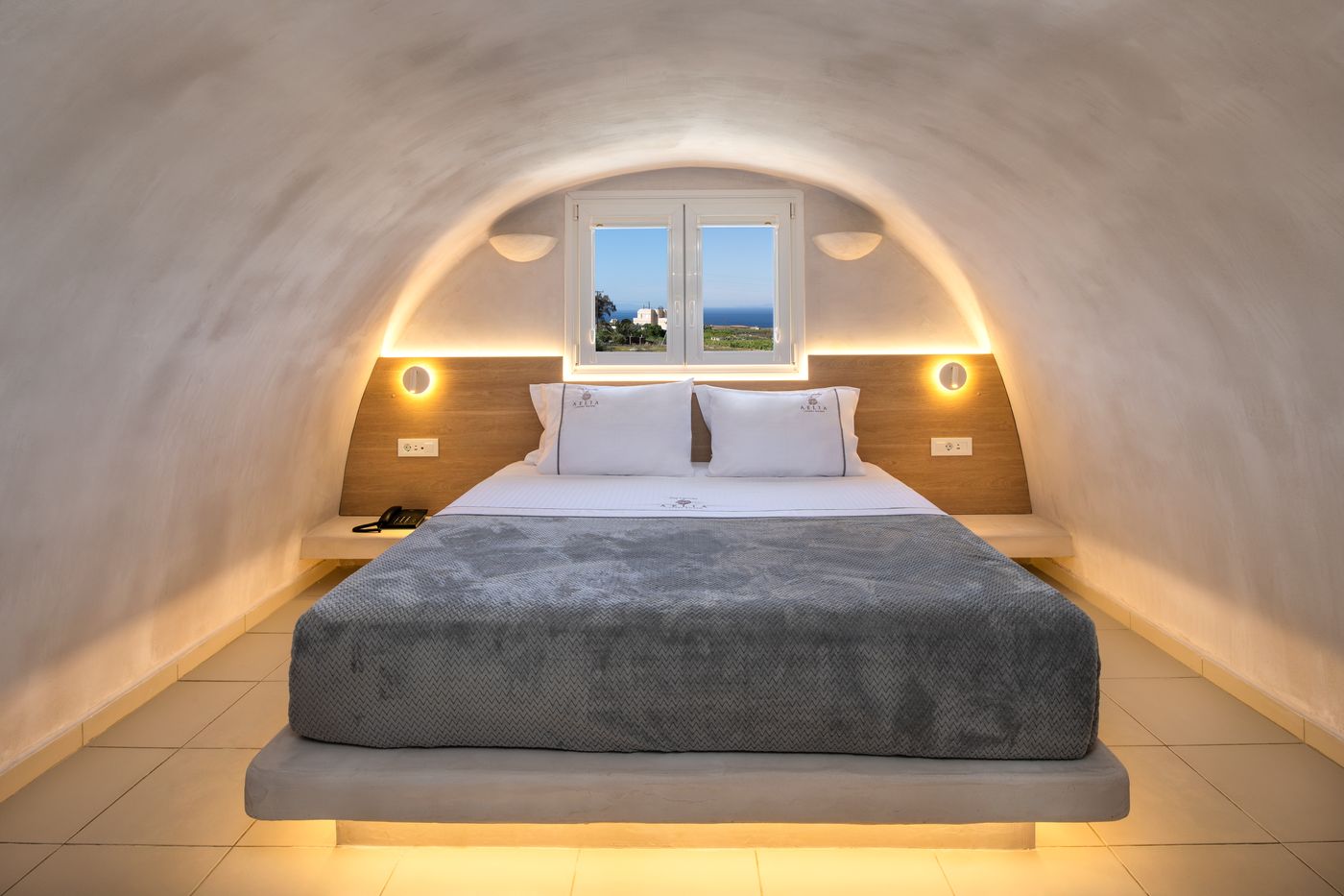 Aelia-Luxury-Suites-Room-36