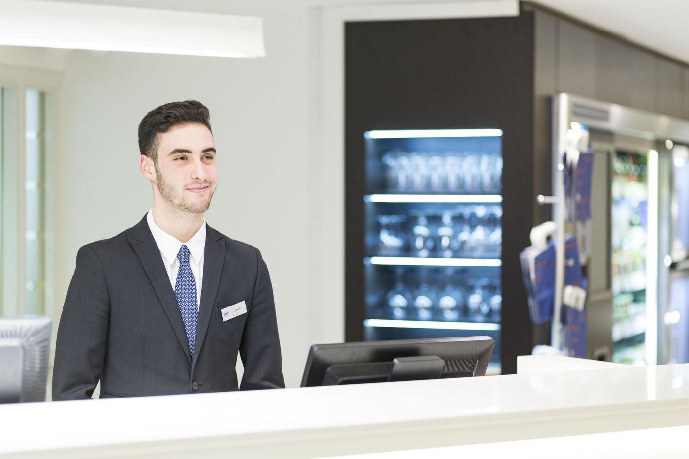 NH-Brussels-Grand-Place-Arenberg-Lobby-11