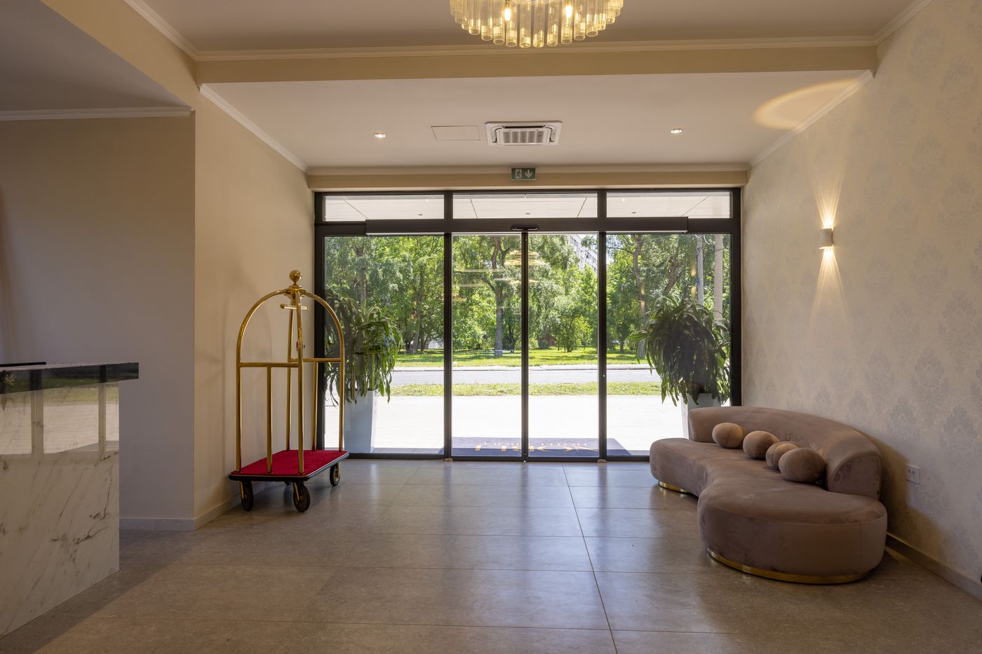 Nobel West-Serbia-Belgrade-Lobby-6