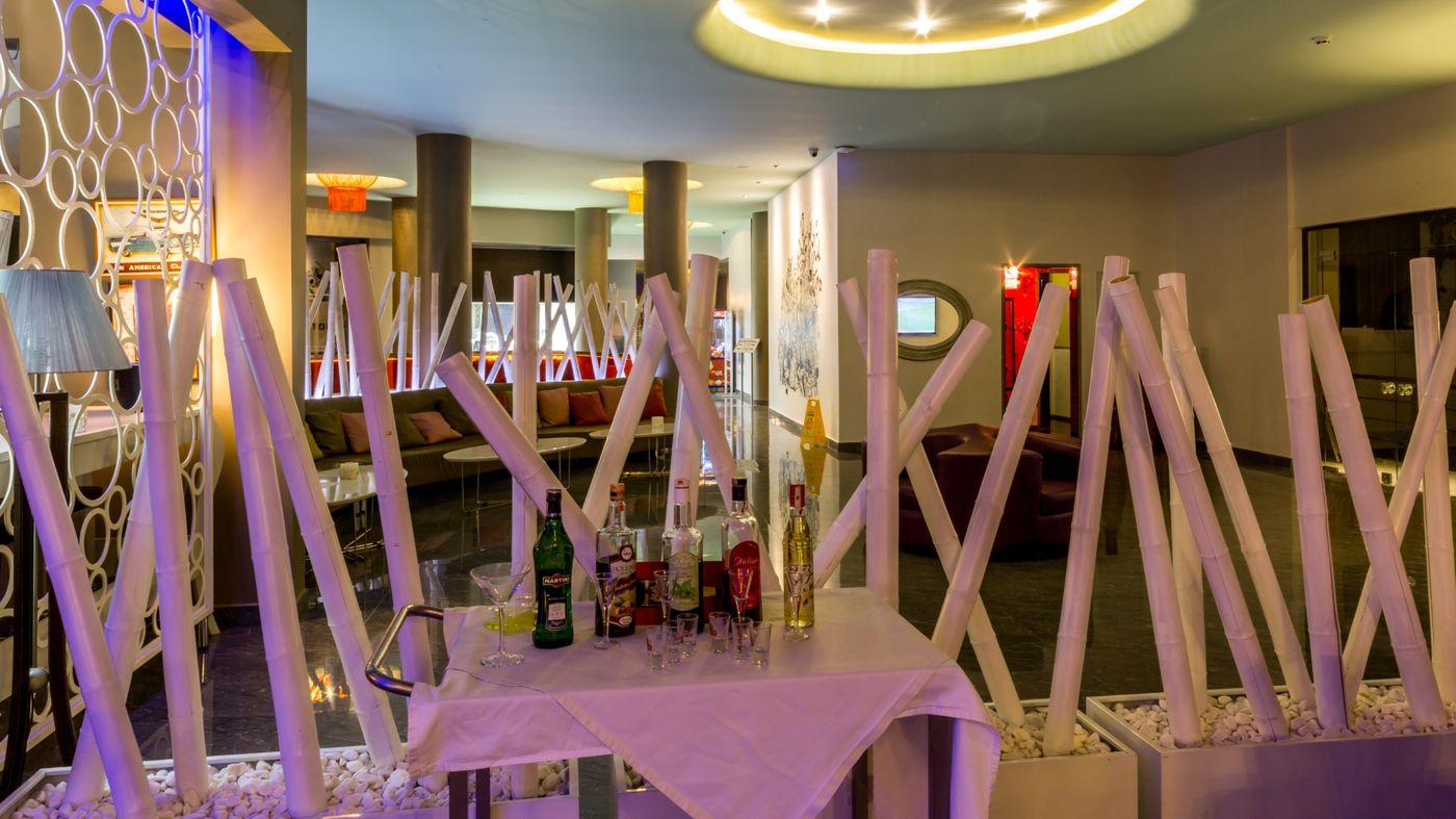 Cosmopolitan-Resort-Hotel-Restaurant-29