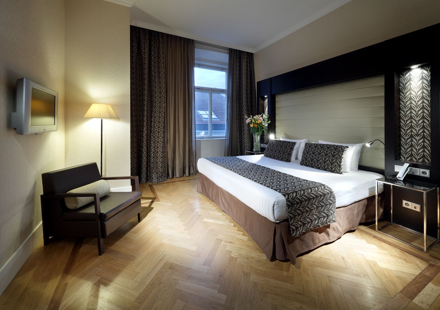 Eurostars-Thalia-Room-11
