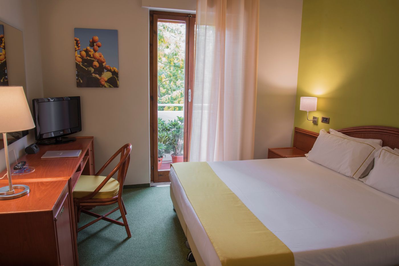 Hotel Riva del Sole-Italy-GIOVINAZZO (BARI)-Room-8