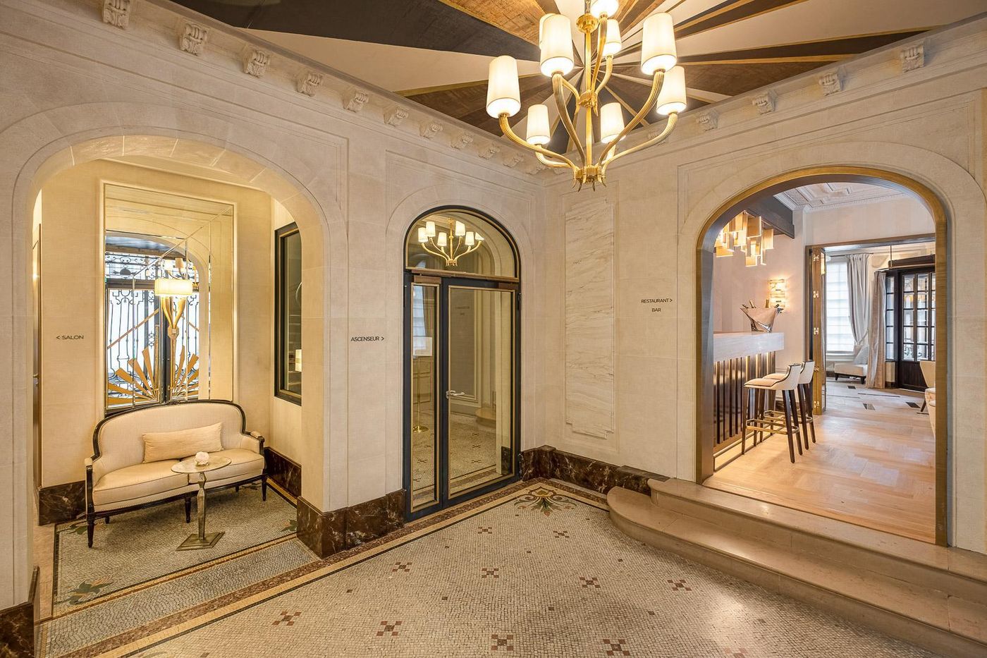 Hotel-Elysia-By-Inwood-Hotels-Lobby-11