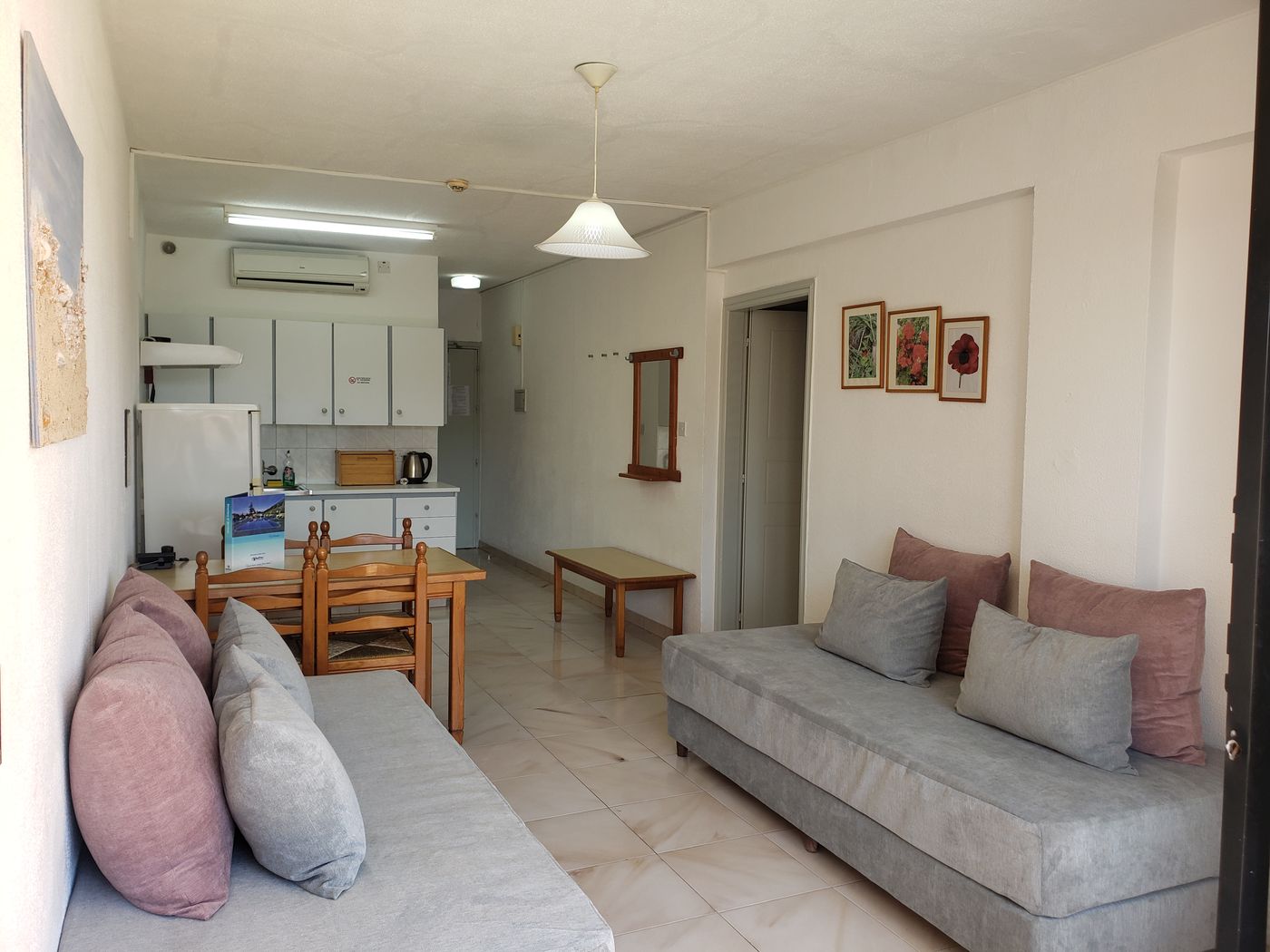 Napa-Prince-Apartments-Room-20