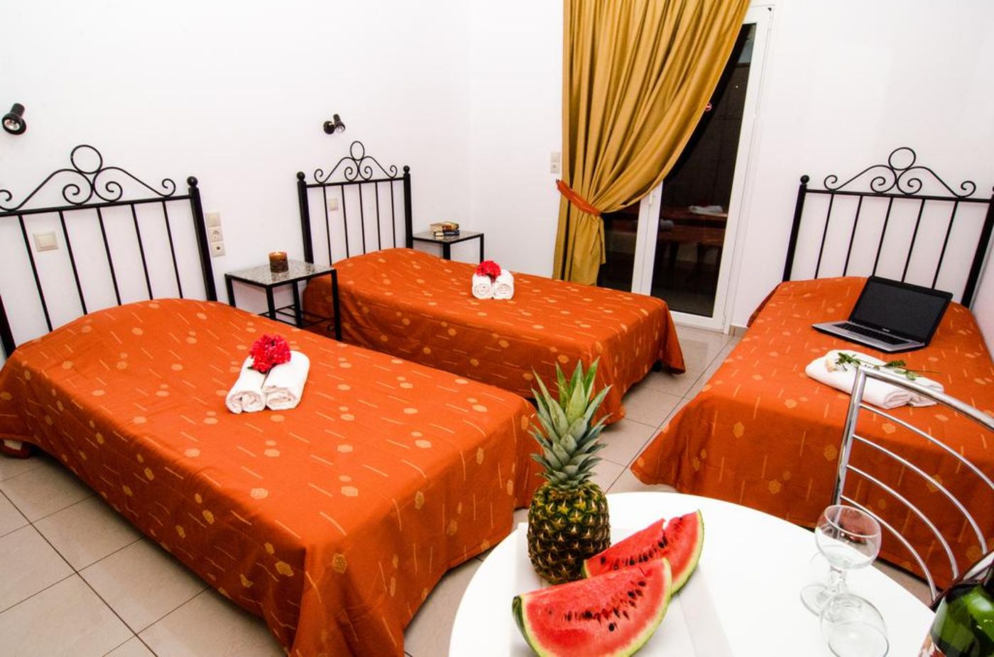 Real Palace Hotel & Studios