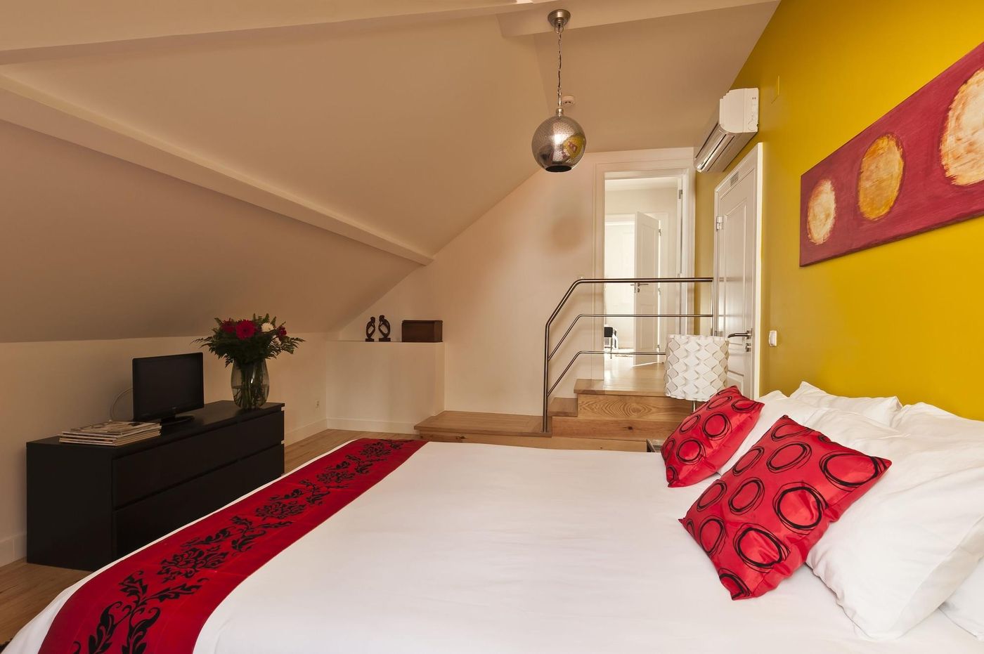 Casa Do Bairro Bed & Breakfast-Portugal-Lisbon -Room-9