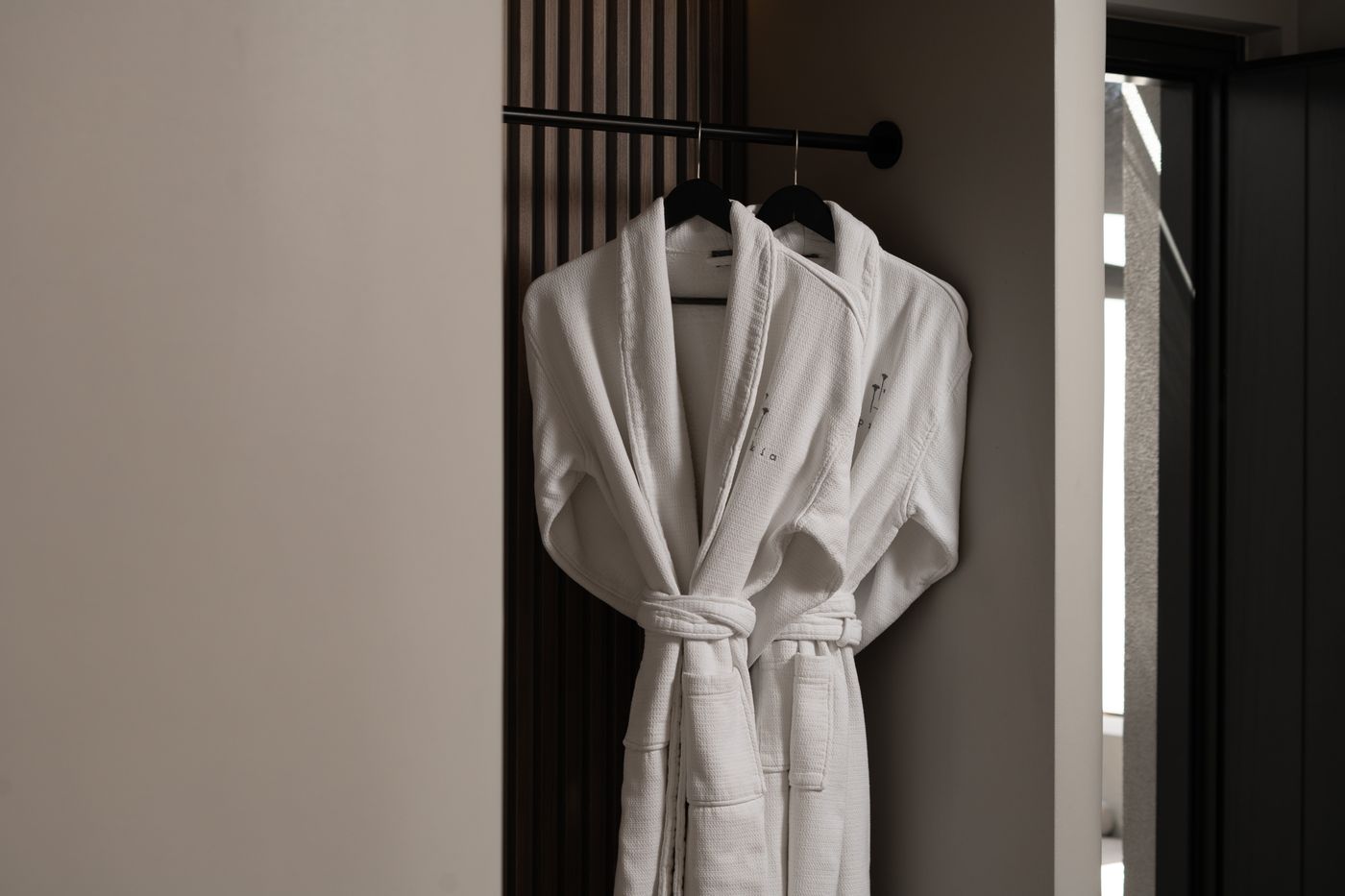 Apikia-Santorini-Room-61