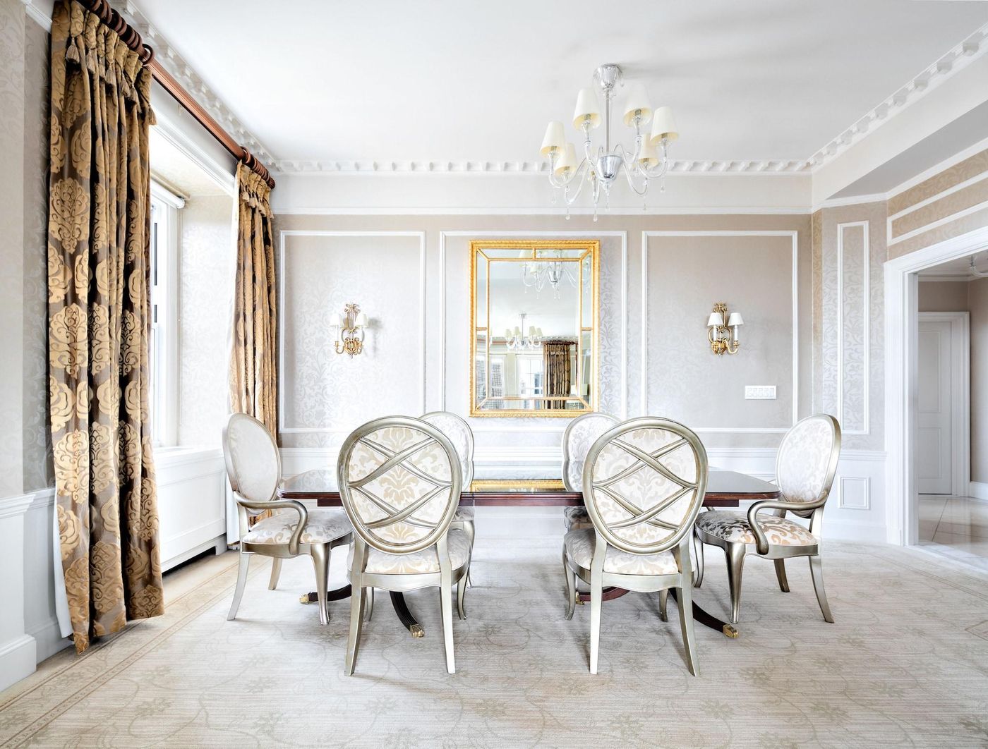 The-Pierre--A-Taj-Hotel-Room-45