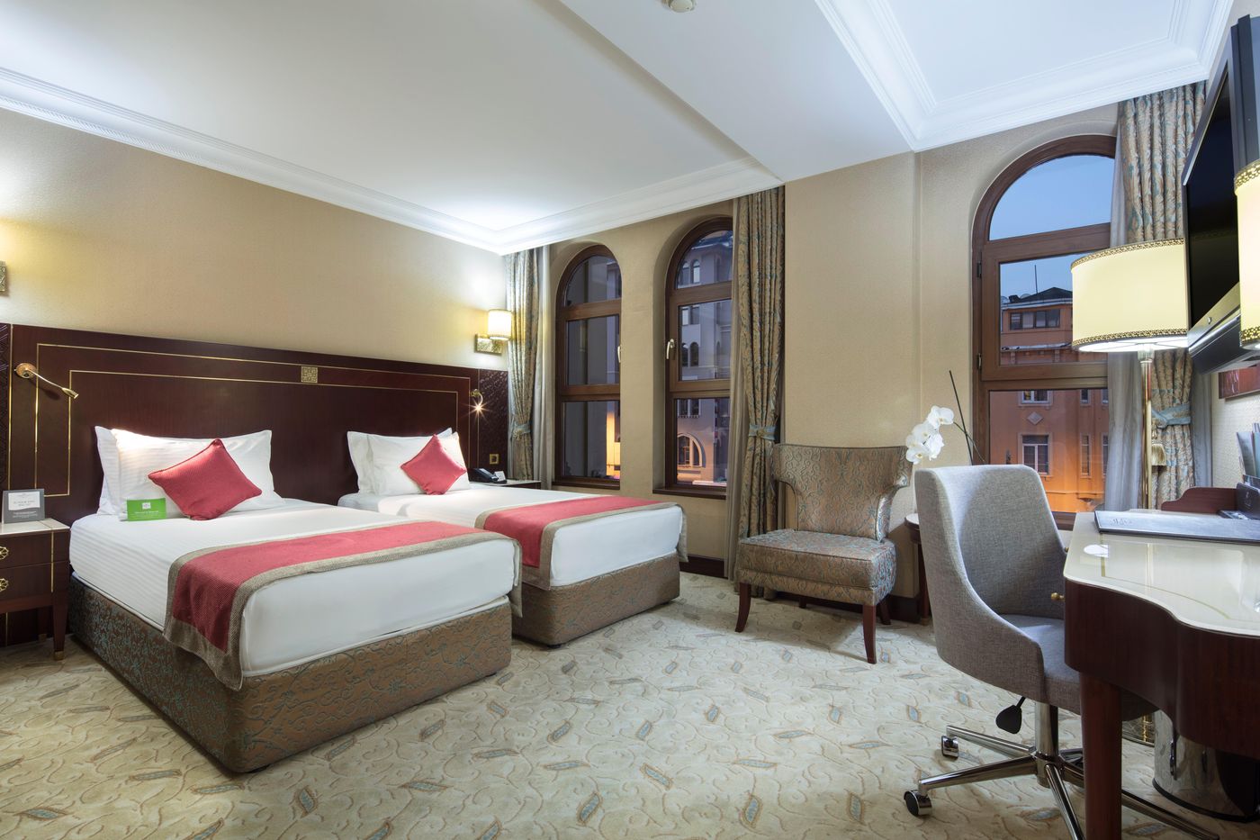 Crowne-Plaza-Istanbul---Old-City-Room-22