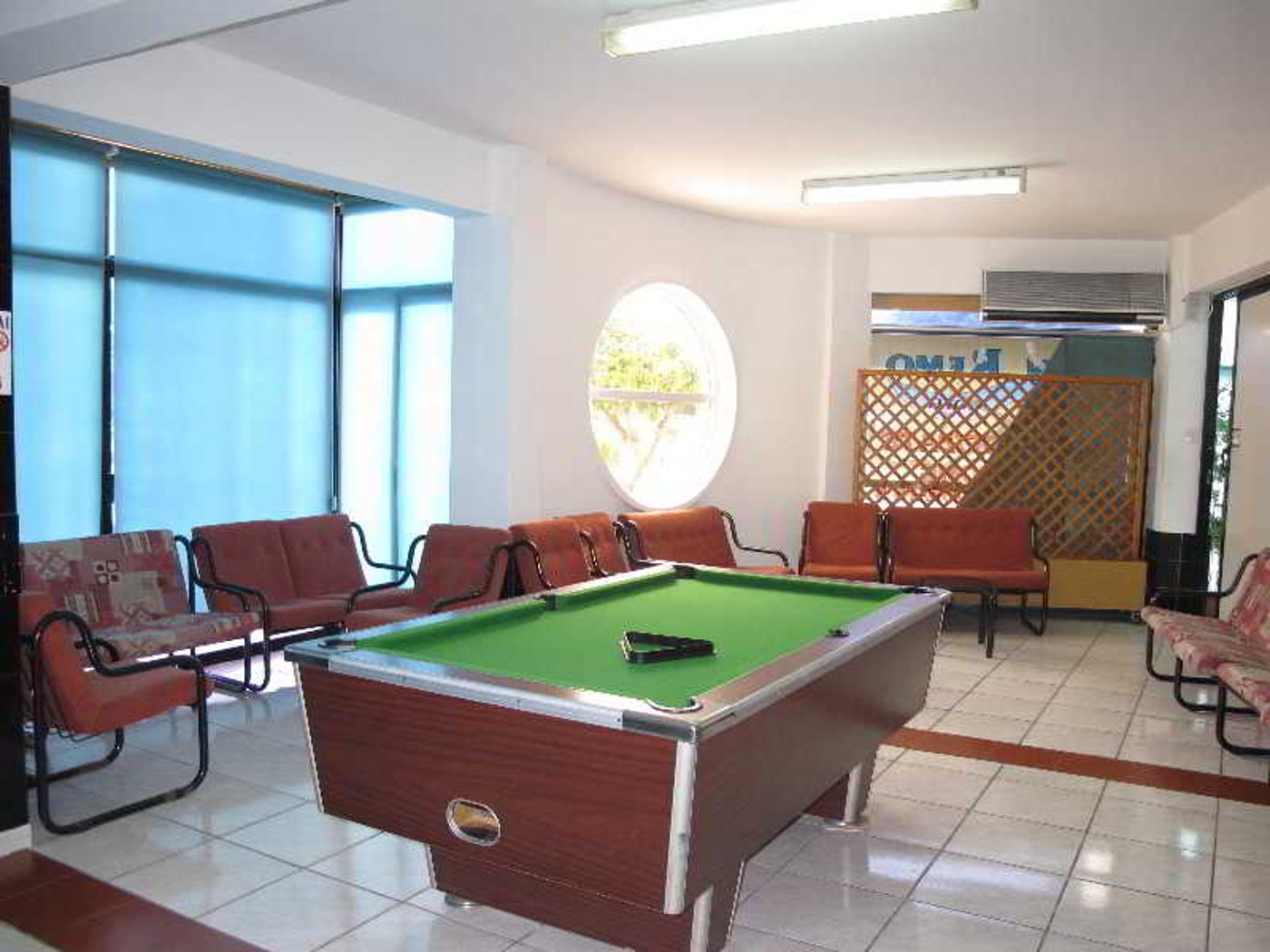 Hotel-San-Remo-Sports-and-Entertainment-31