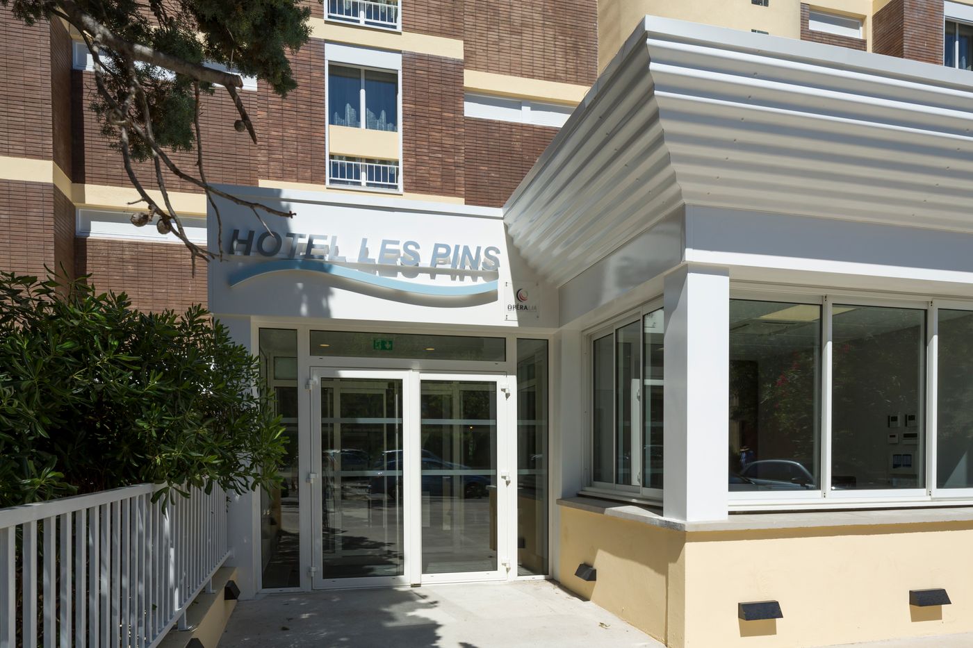 Operalia Hotel Les Pins - France - BALARUC LES BAINS - General view - 9