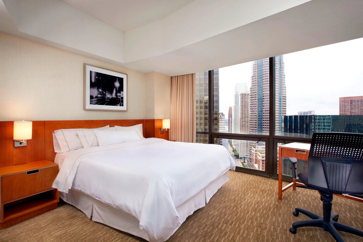 The Westin Bonaventure Hotel & Suites