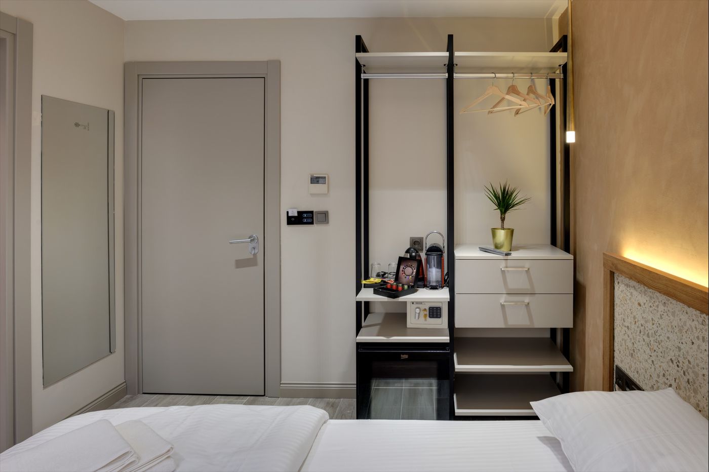 21 Rooms Hotel-Turkey-Istanbul-Room-6