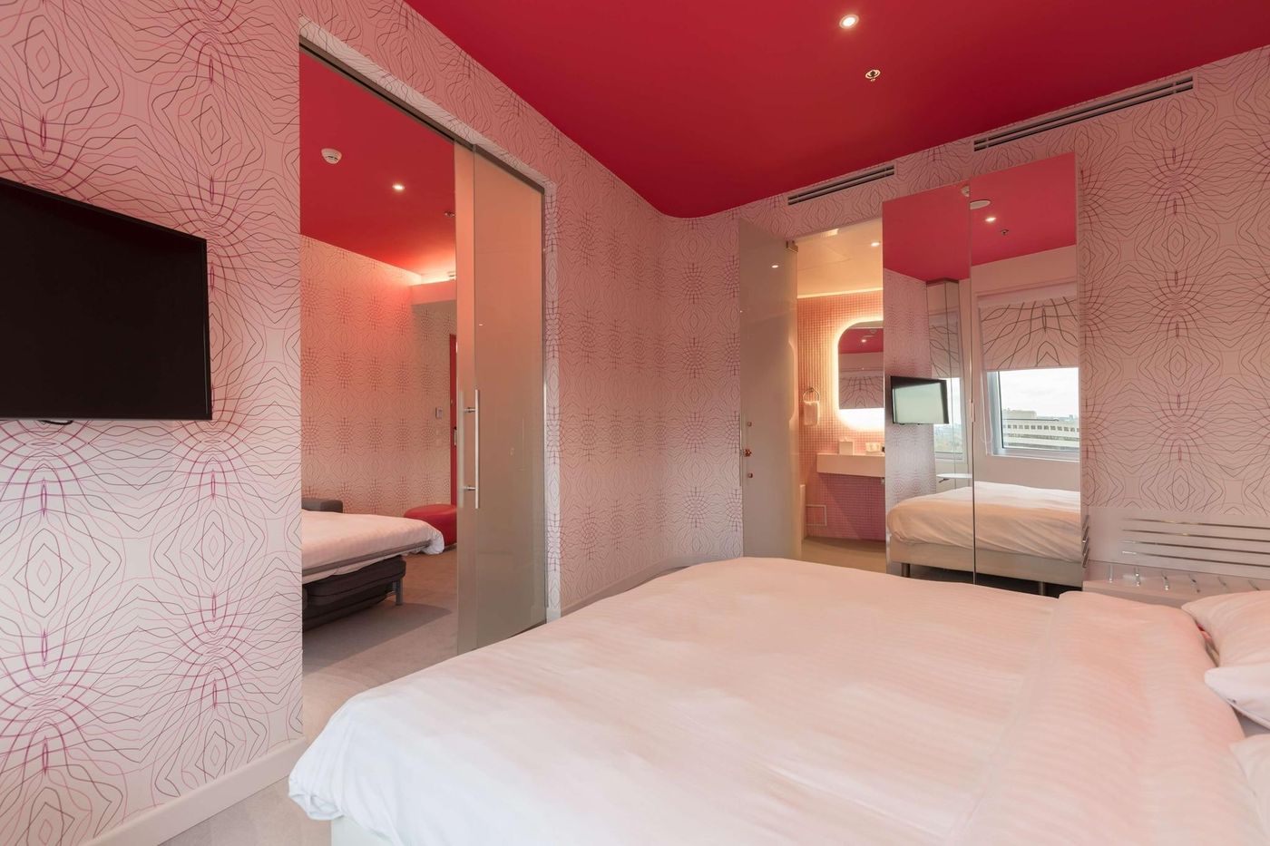 Park-Inn-By-Radisson-Amsterdam-City-West-Room-47