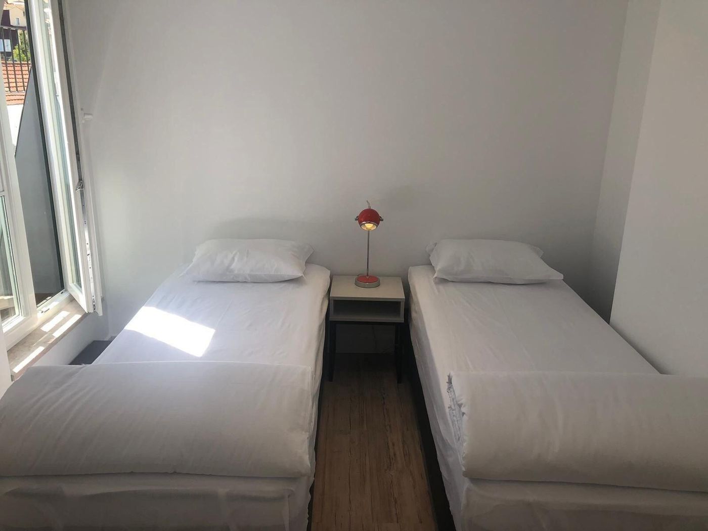 Be Lisbon Hostel Intendente-Portugal-LISBON-Room-4