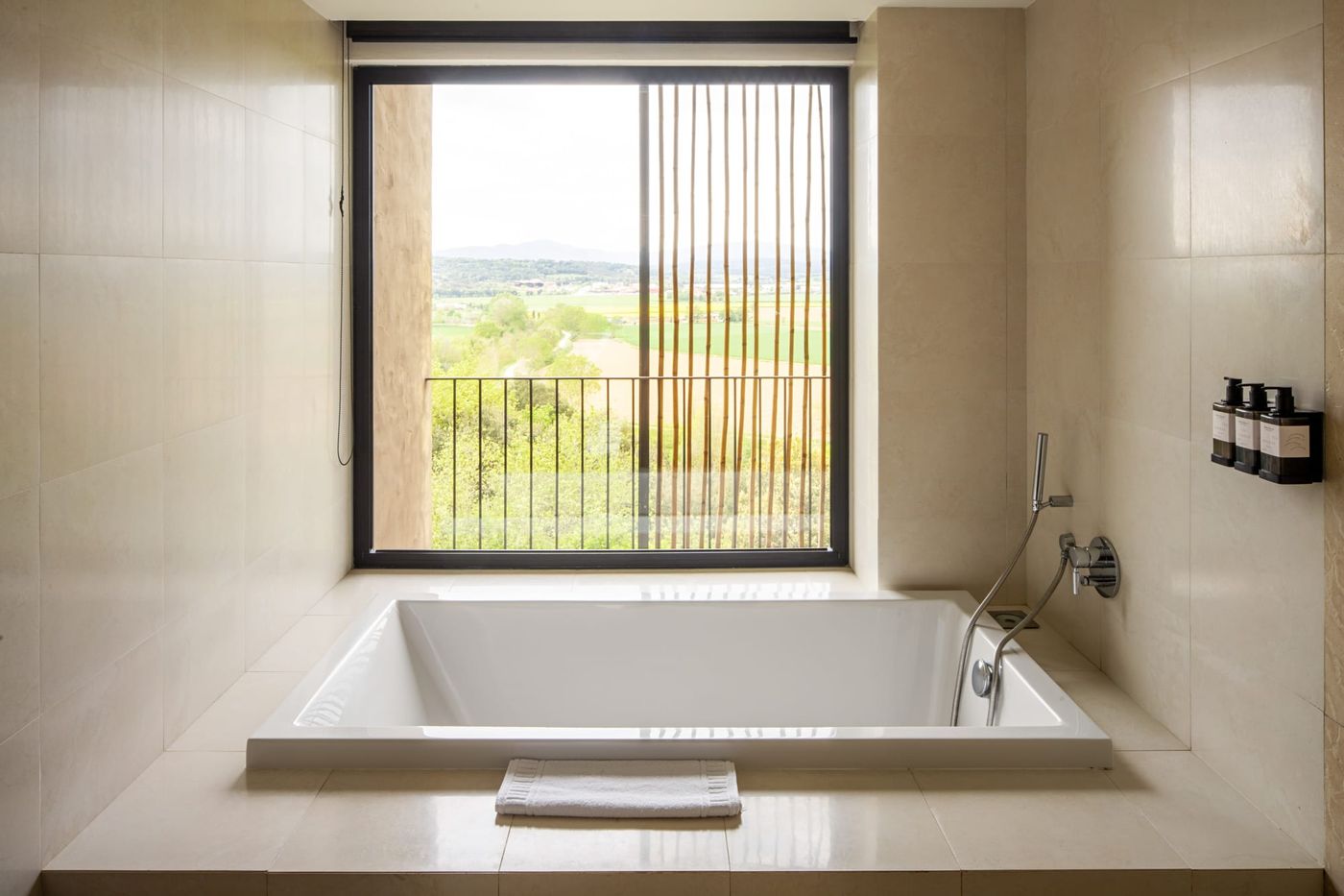 Hotel-Castell-D-Emporda-Room-47