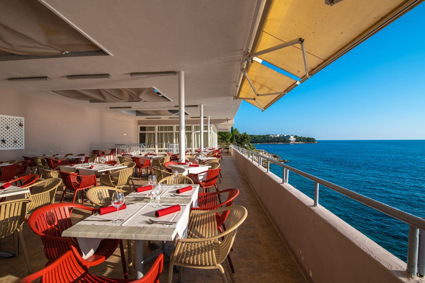 Splendid-Resort-Terrace-13