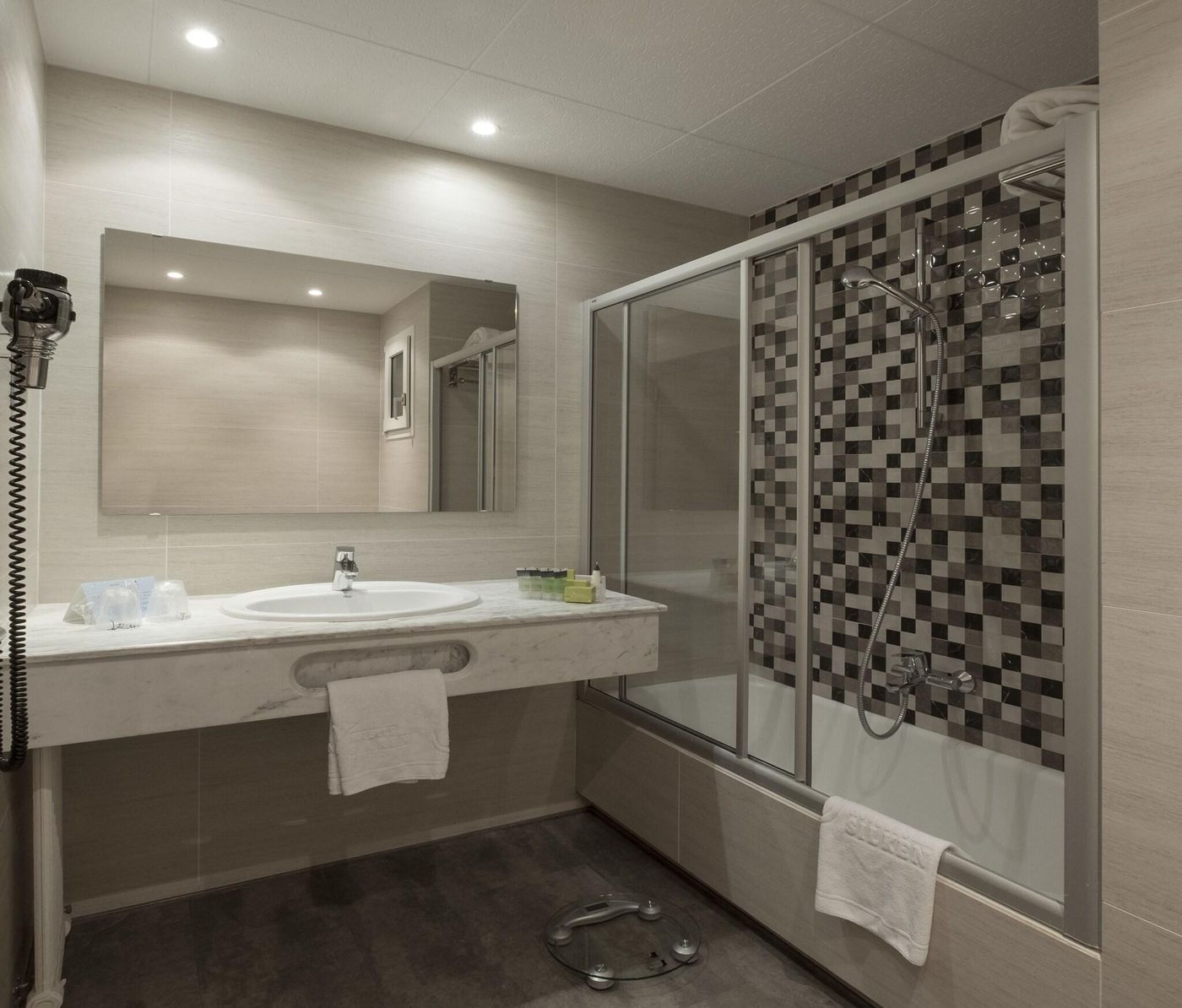 Park-Hotel-San-Jorge-Room-15